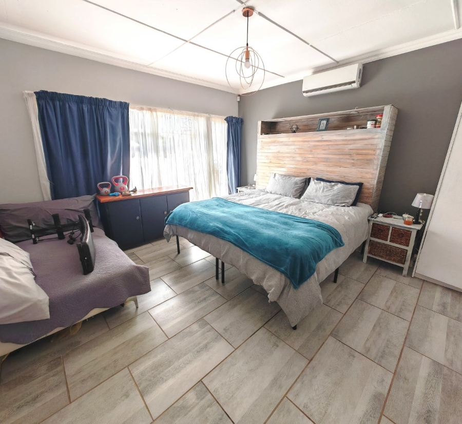 4 Bedroom Property for Sale in Uitsig Free State